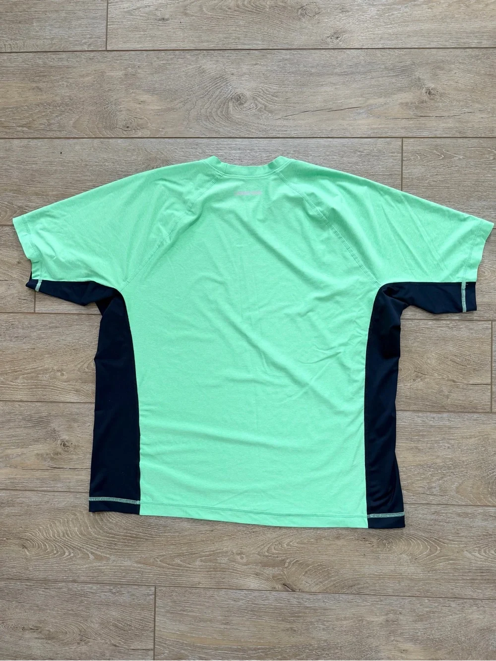 Lands End Men's SunShade UPF 50 Short Sleeve Swim Tee Rash Guard Green XL